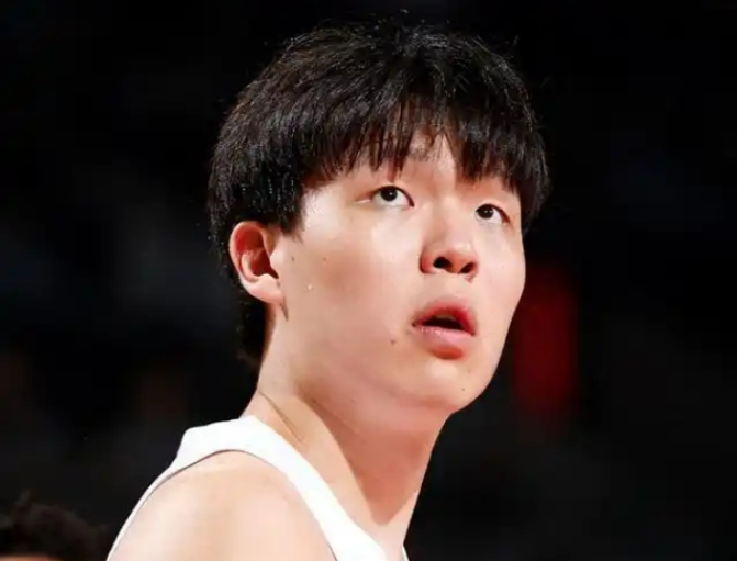 杨瀚森：遭遇质疑影响不太大 新秀季3大关键词是头疼适应和漫长