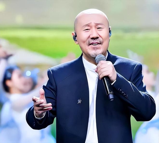 赵睿：两负韩国后队员间有些小埋怨，这场球靠精神翻回来了