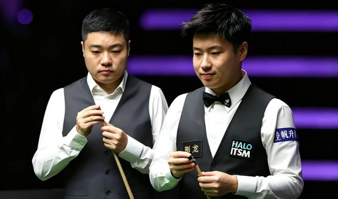 巴萨重磅官宣!与30岁金球先生签约4年 将穿16号球衣 总价7650万欧